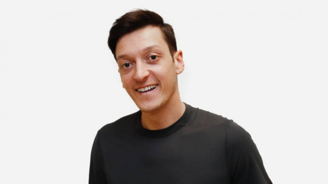 Instagram/m10_official