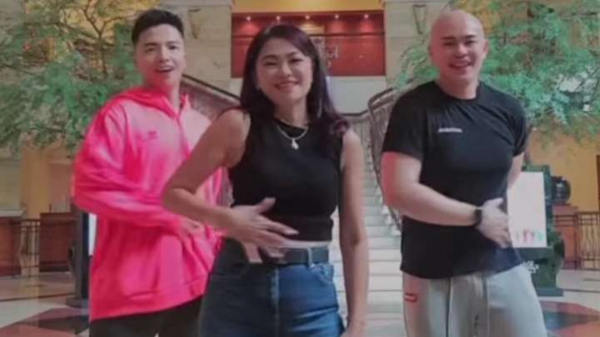 Instagram/@puspadewihc