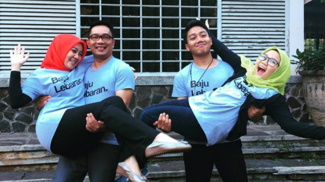 Instagram/emmerilkahn