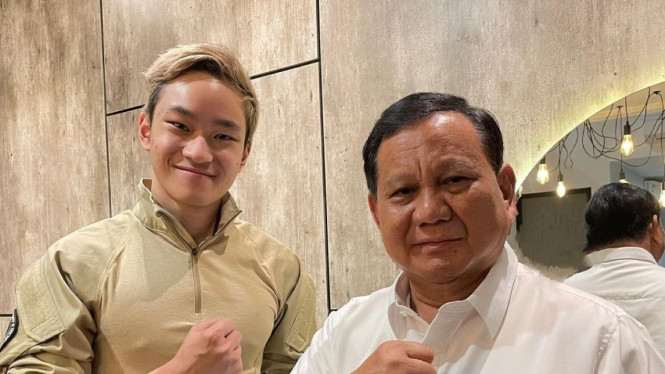 Instagram/azkacorbuzier