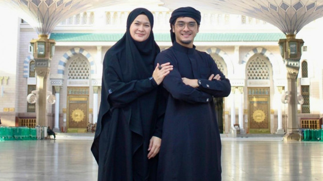 Instagram/donnaharunofficial