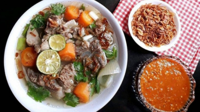 Instagram/@maybelin_ma