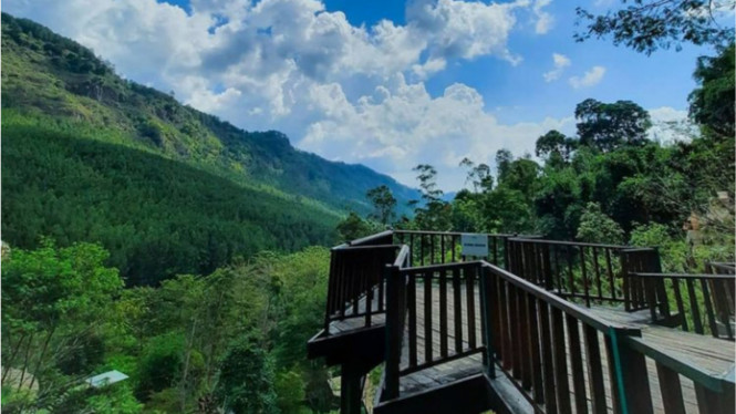 Instagram/@thelodgemaribaya