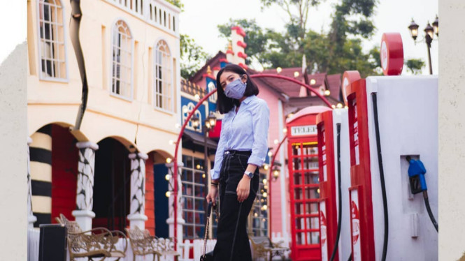 Instagram/floating.market.lembang