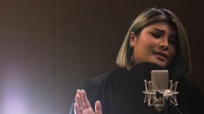 YouTube/Inspirational Song