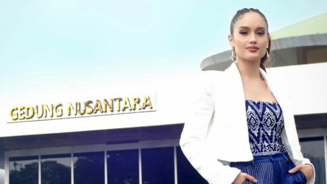 Instagram/claurakiehl