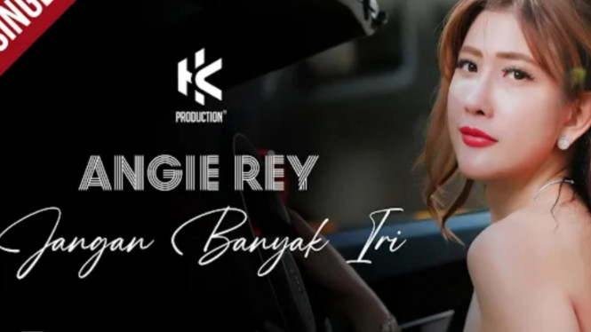 YouTube/Angie Rey Official
