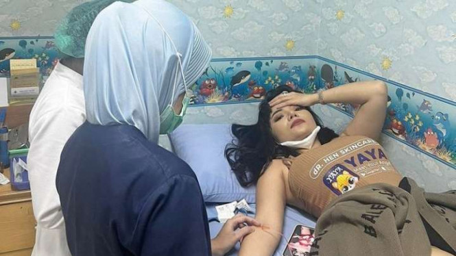 Instagram/@dinar_candy