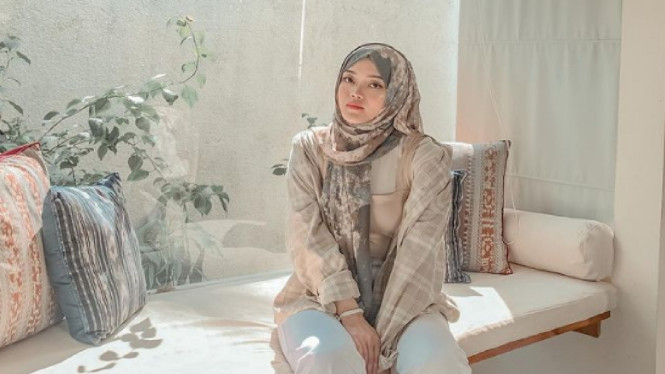 Instagram/putridelinaa