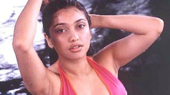 Instagram/sarahazhari_lovers 