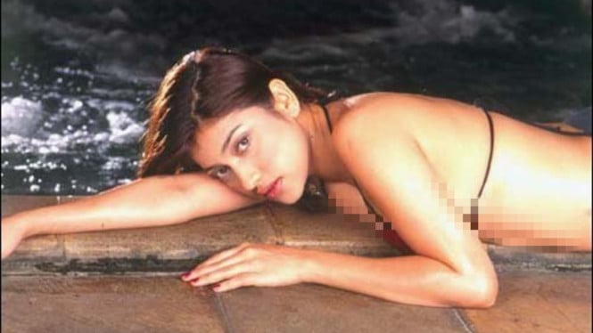 Instagram/sarahazhari_lovers 