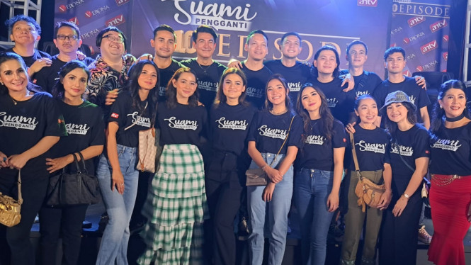 Intipseleb/Tiya Sukmawati