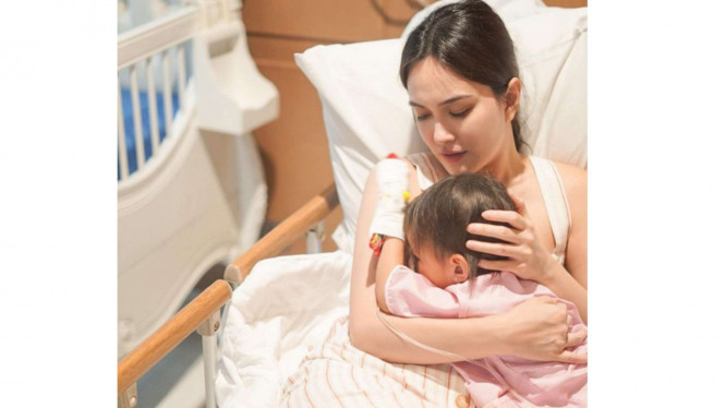 Instagram/@shandyaulia