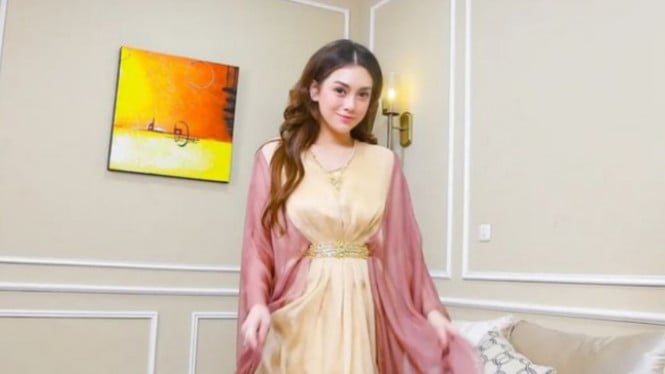 Instagram/@celine_evangelista