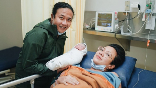 Instagram/@dea_ananda