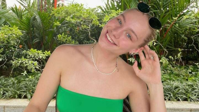 Instagram/@alexandraboje