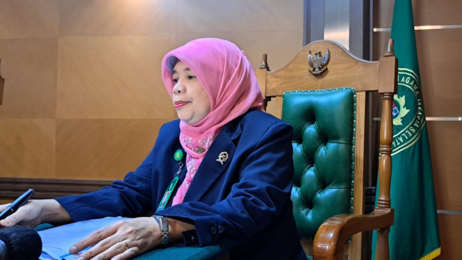 Intipseleb/Tiya Sukmawati