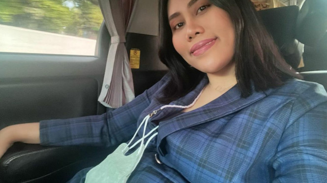 Instagram/evi_masamba_real