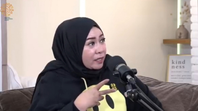 Bisa Jadi Penyanyi, Melly Goeslaw Sebut Karena Rasa Dendam Ibu