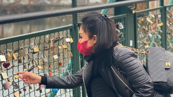 Instagram/yunishara36