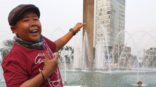 Instagram/@adulkhan83