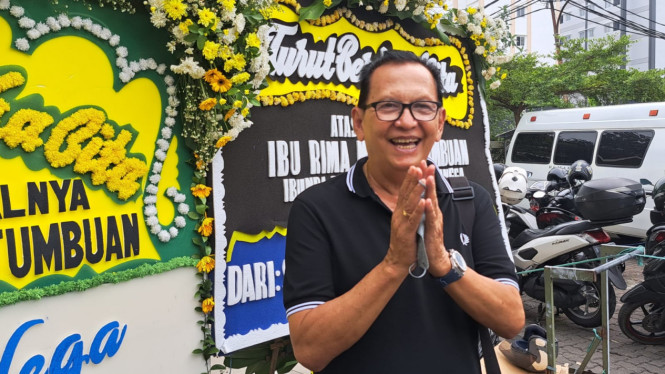 Intipseleb/Tiya Sukmawati