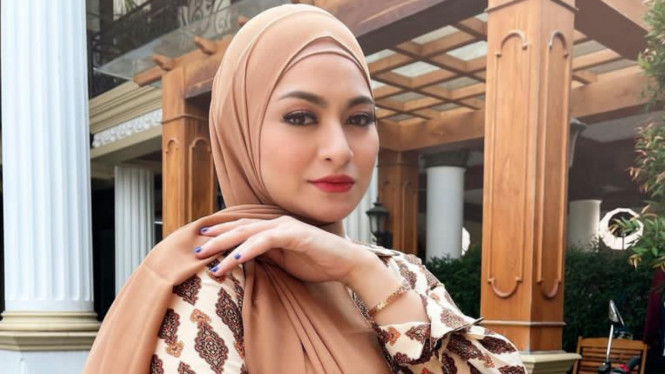 nathalieholscher/instagram