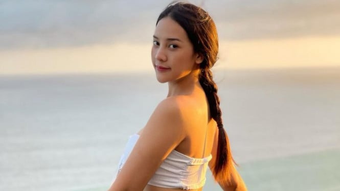 Instagram/ @anyageraldine