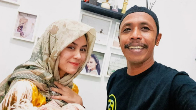 Instagram/furrysetya