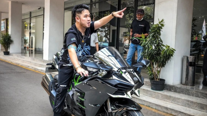 Instagram/@evonandrean