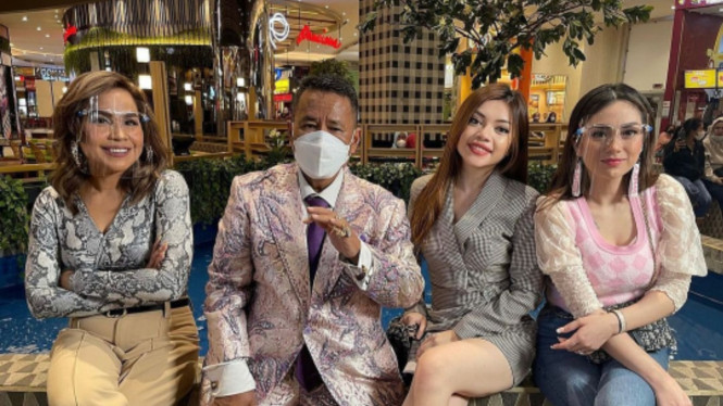 instagram/monnafrans