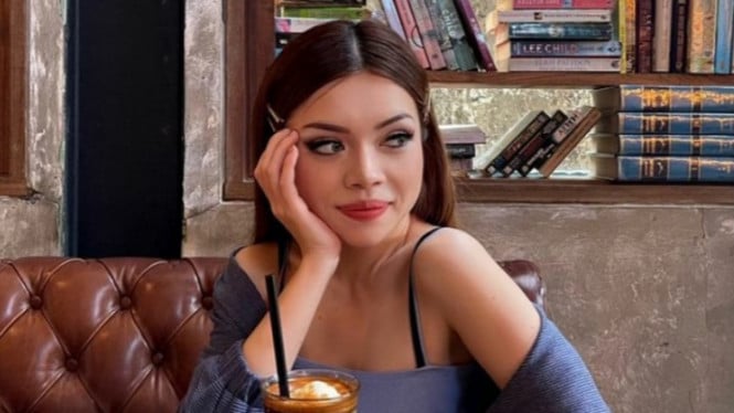 Instagram/monnafrans