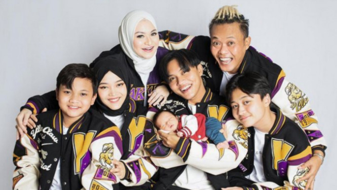 Instagram/@nathalieholscher