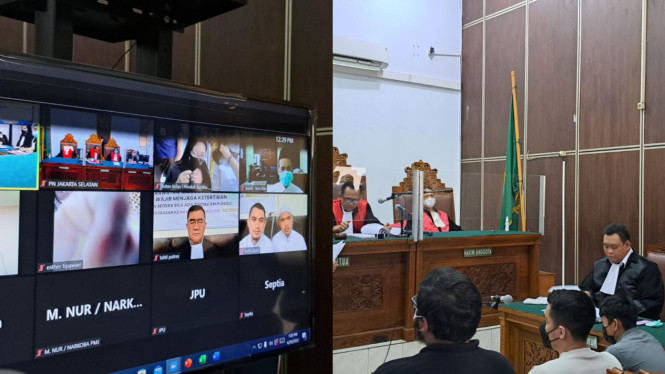 Intipseleb/Tiya Sukmawati