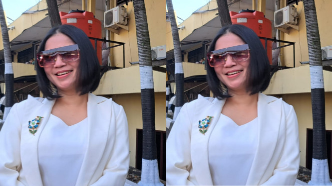 Intipseleb/Tiya Sukmawati