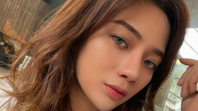 Instagram/@berlliana.lovell