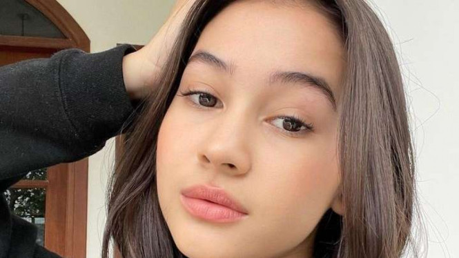 Instagram/@sandrinna_11