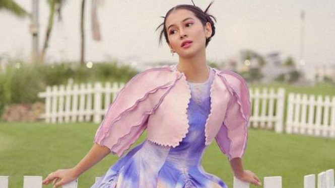 Instagram/@sandrinna_11