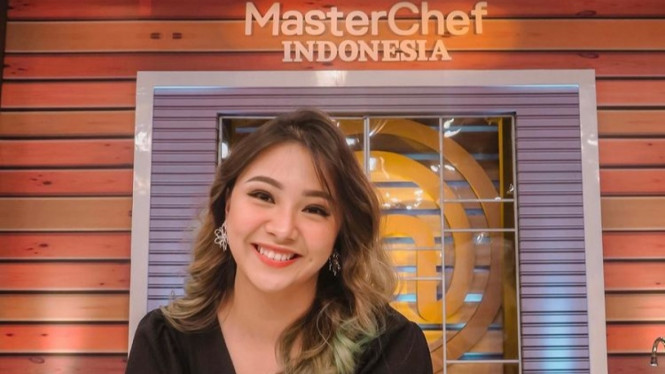 Instagram/ @devyanastasia