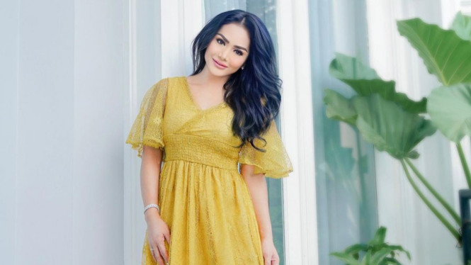 Instagram/krisdayantilemos