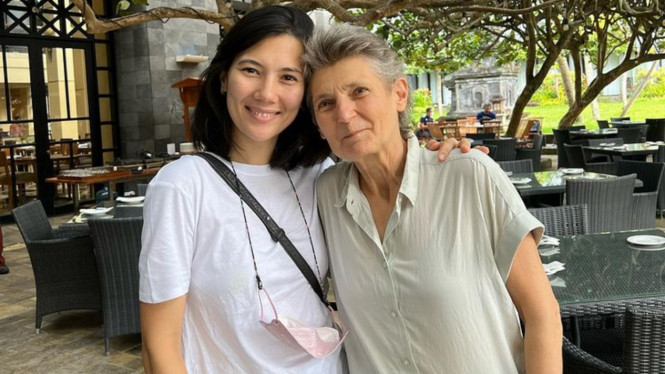 Instagram/ @sarahcandra