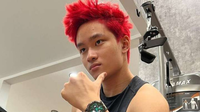 Instagram/@azkacorbuzier