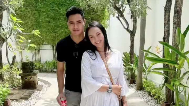 Instagram/@kalinaoctaranny