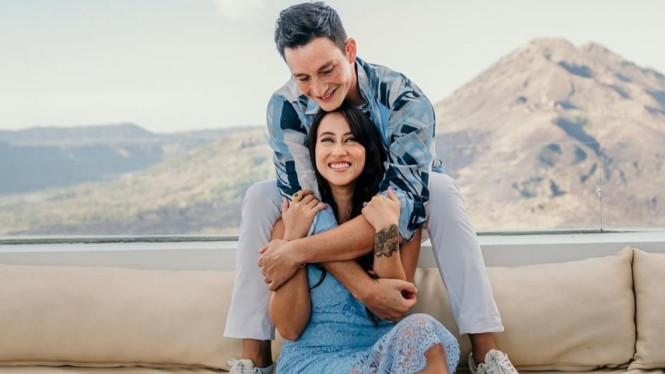 Instagram/ @mike_lewis