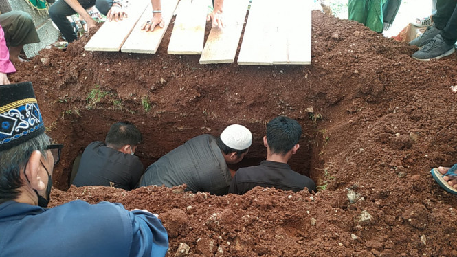 IntipSeleb/ Wahyu Firmansyah