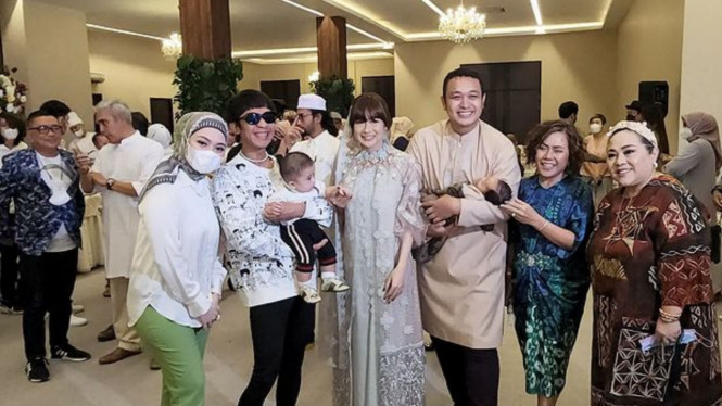 Instagram/Nathalie Holscher