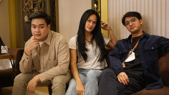 Instagram/donnaharunofficial