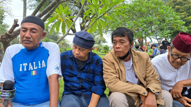 Intipseleb/Tiya Sukmawati