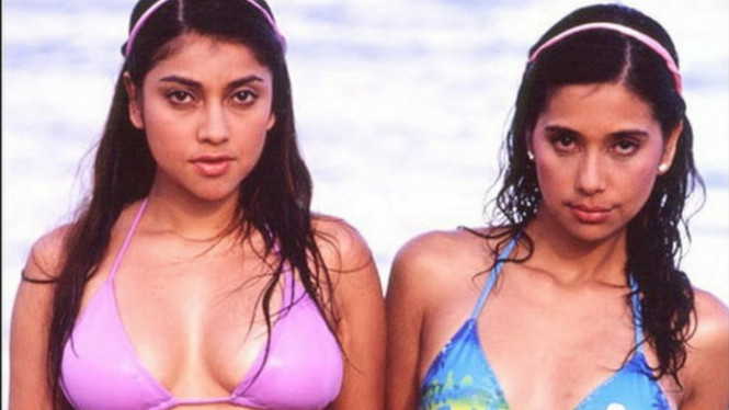 Instagram/azhari_sisters