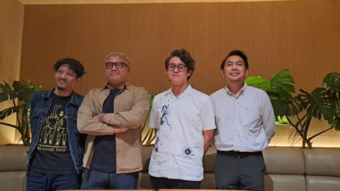 Intipseleb/Tiya Sukmawati